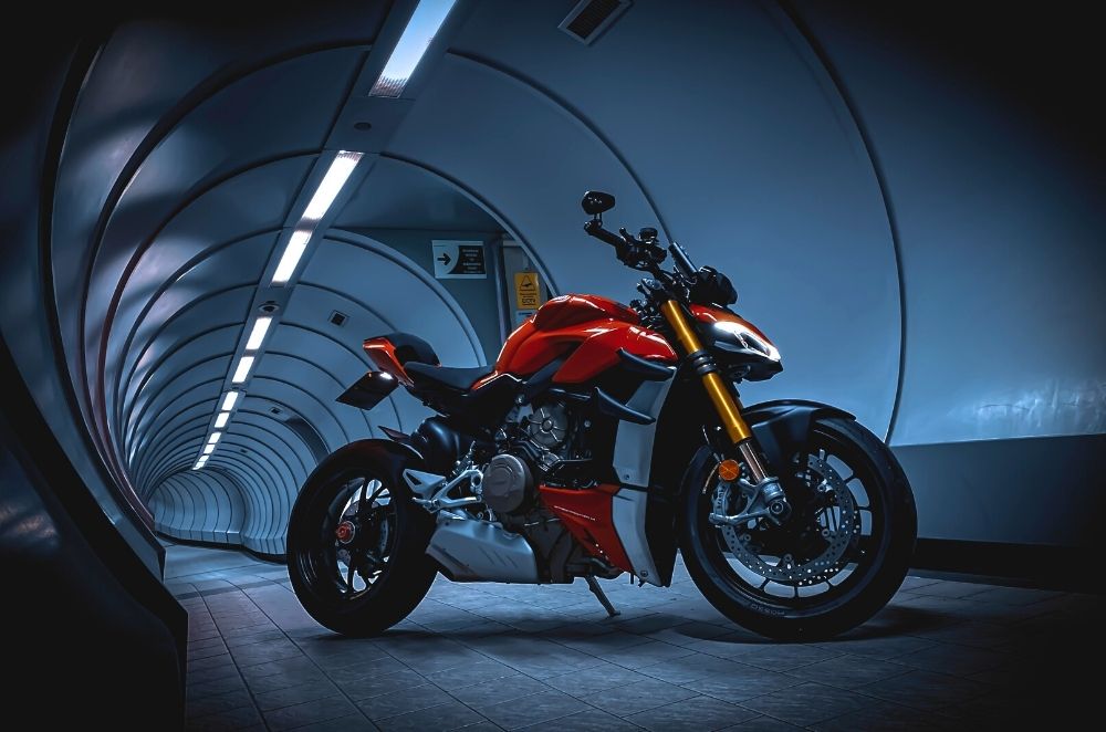 Ducati v4 naked discount