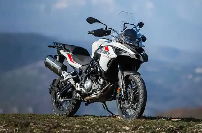 2021 Benelli TRK 502 BS6 Review One for the Highways and LongDistance  Touring  YouTube